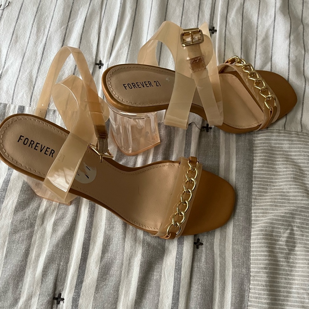 Beautiful open toed tan with gold clear healed shoe